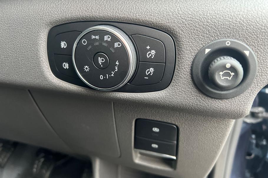 Used Ford TRANSIT WO25UCV 37