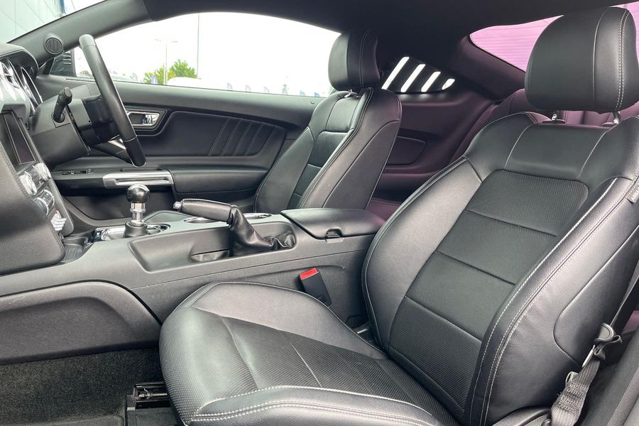 Ford MUSTANG Photo autoimg-b00e5bde6197040574b3a85b3b0a3291da5a5ff6.jpg