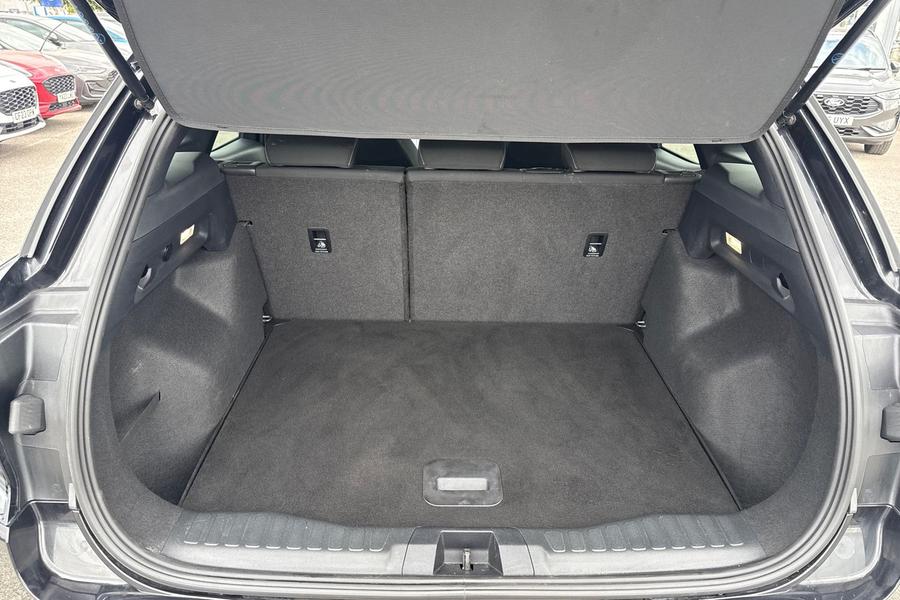 Ford EXPLORER Photo autoimg-b00e67a2043e9cf83a283cbab3414f0cb5f4436d.jpg