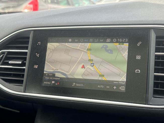 PEUGEOT 308 Photo 14