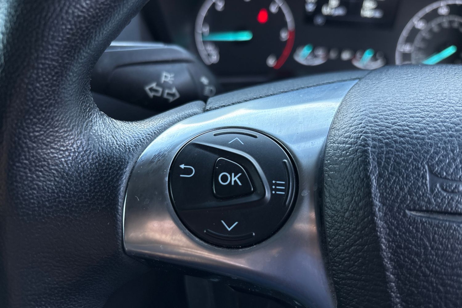 Ford TRANSIT CONNECT Photo 23