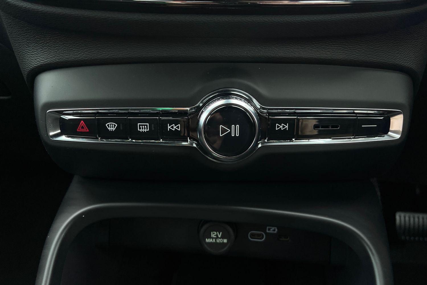 Volvo XC40 Photo 31