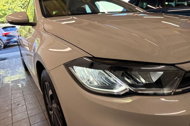 VOLKSWAGEN Polo Photo 19