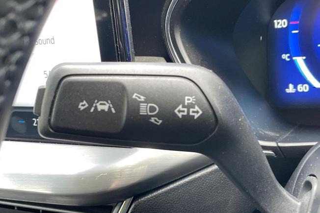 FORD Focus Photo 25