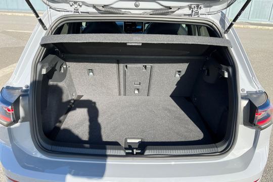 Volkswagen Golf Photo autoimg-b01ea6bf684d9c4eeec041f5c1356c23dd9ade1c.jpg