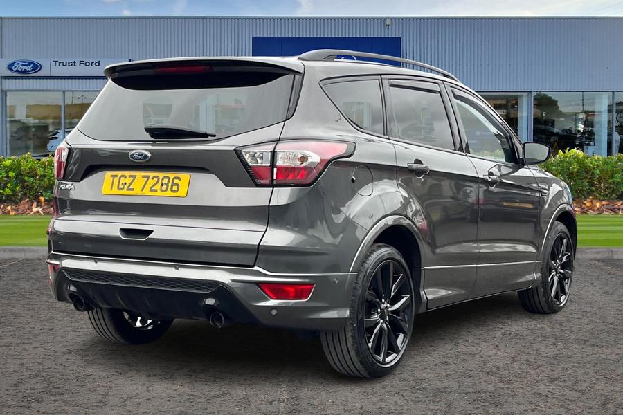 Ford KUGA Photo autoimg-b01f9028f99ae04d02b417f8749c24aaa4512edb.jpg