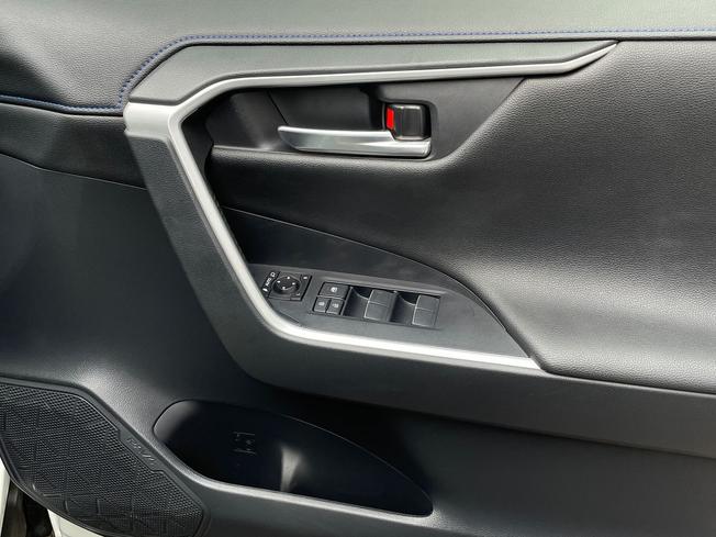 TOYOTA Rav4 Photo 31