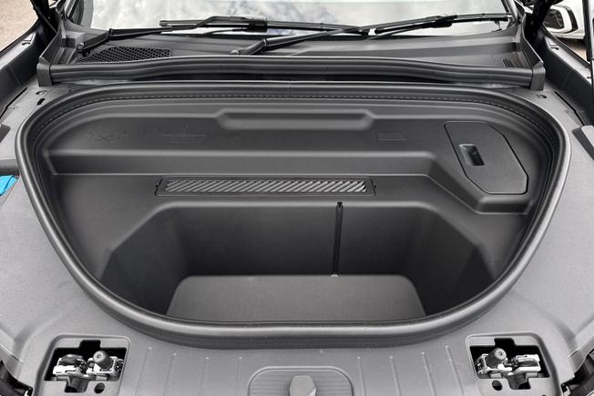 Audi Q6 e-tron Photo 41