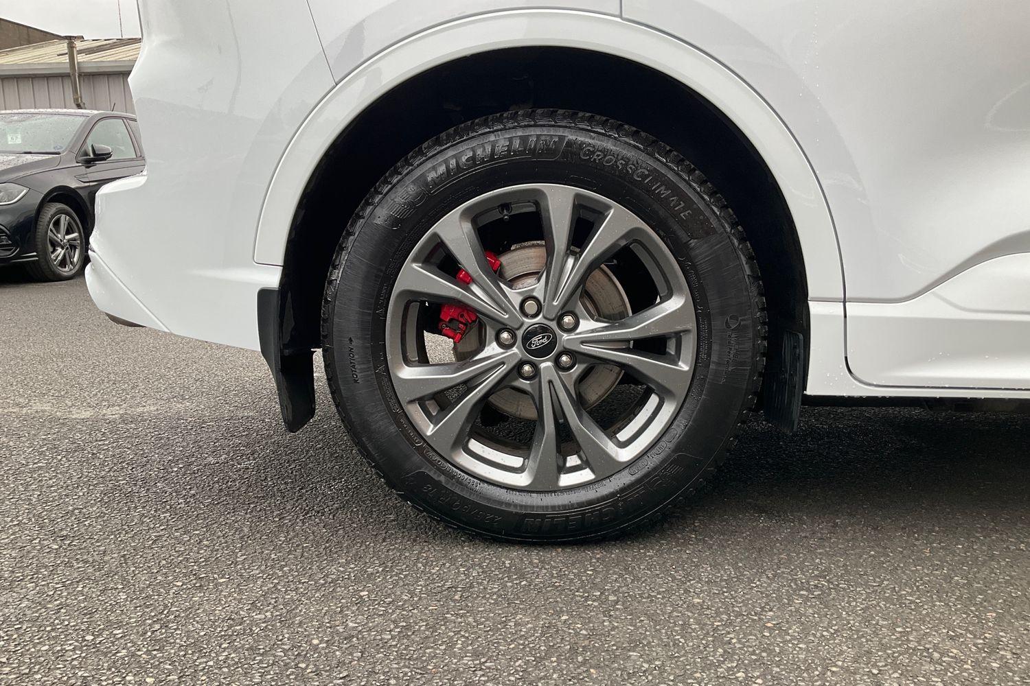 Ford KUGA Photo 7