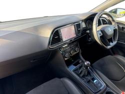 SEAT Leon Photo 2