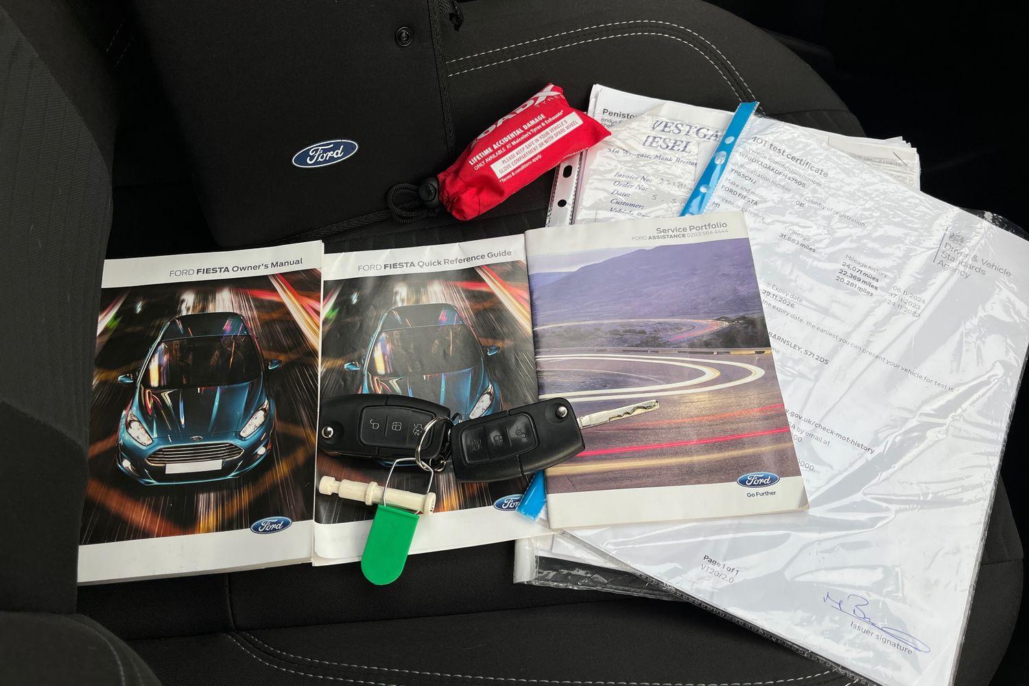Ford Fiesta Photo 21