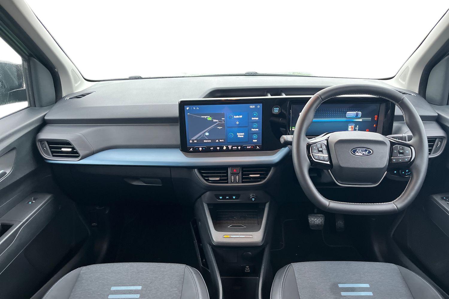 Ford E-Tourneo Courier Photo 9