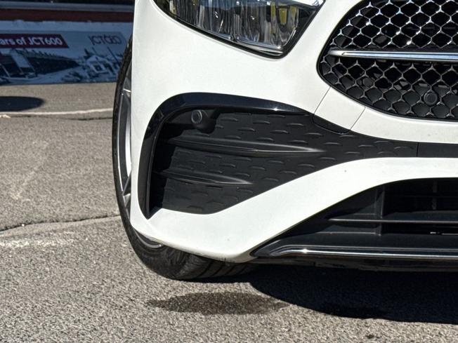 MERCEDES-BENZ A Class Photo 21