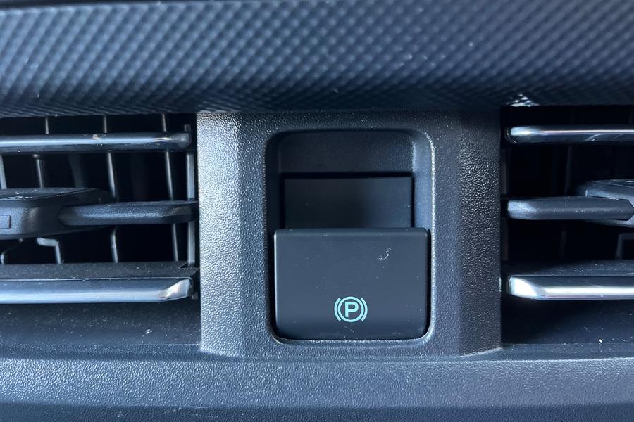 Ford TRANSIT CUSTOM Photo autoimg-b0321705bce194e7b021f8812001f14af1d8b8b0.jpg