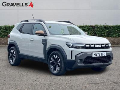 Used 2025 Dacia DUSTER 1.2 TCe MHEV EXTREME SUV 5dr Petrol Manual Euro 6 (s/s) (130 ps) Cream at Gravells