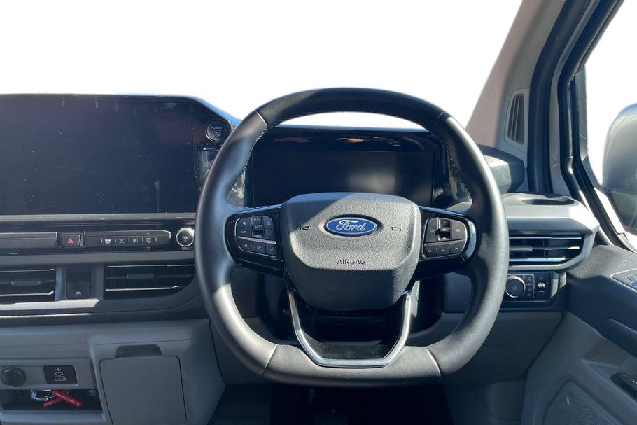 Used Ford TOURNEO CUSTOM LG74RXX 11