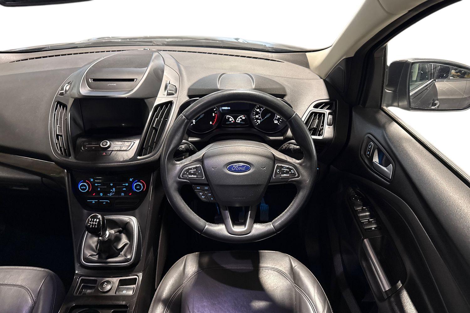Ford KUGA Photo 10