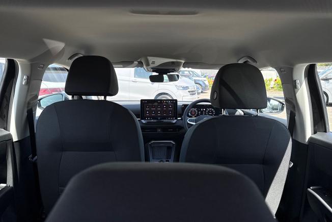 VOLKSWAGEN T-Roc Photo 39
