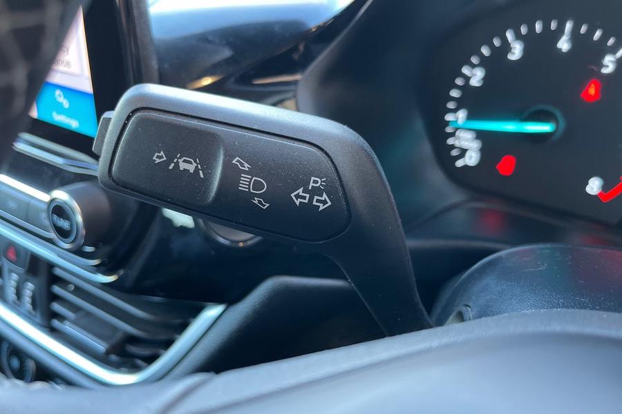 Ford FIESTA Photo autoimg-b04638e3f6328fa04c7b3fb9237d16c8b8aebf15.jpg