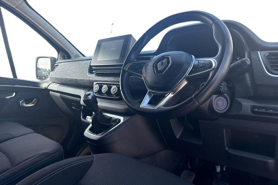 Used Renault TRAFIC MM74YCT 13