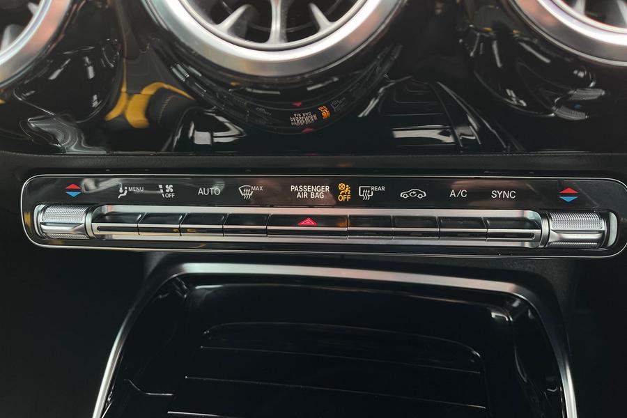 Mercedes-Benz A CLASS Photo autoimg-b04c8cabfb73d21fc7e6253136367516bef1bda6.jpg