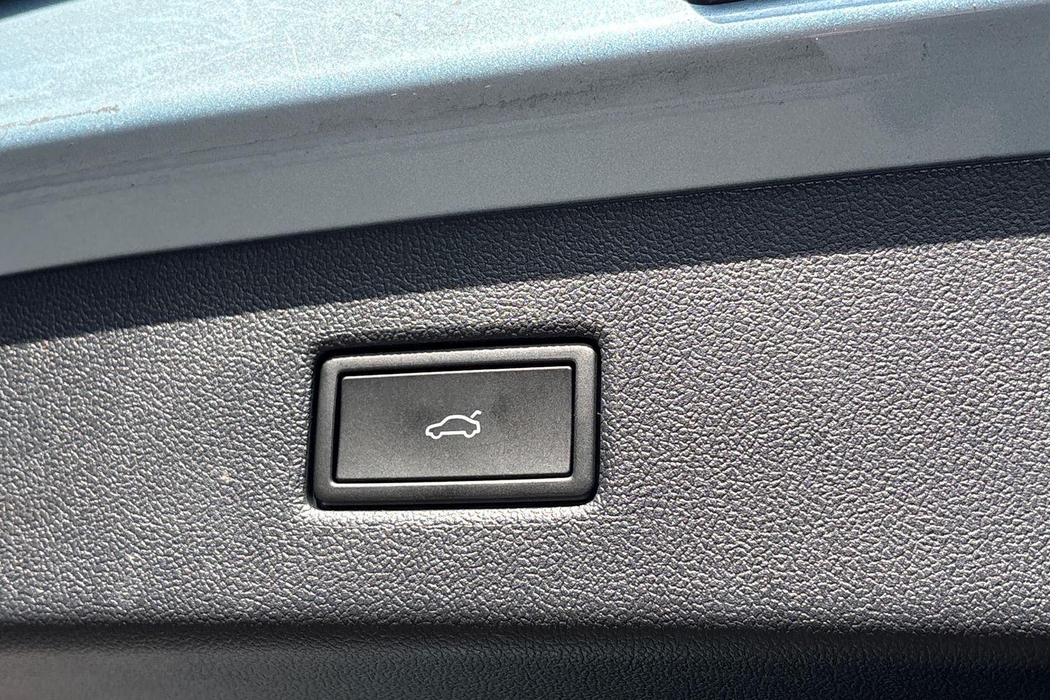 Ford Explorer Photo 14