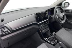 VOLKSWAGEN T-Cross Photo 2