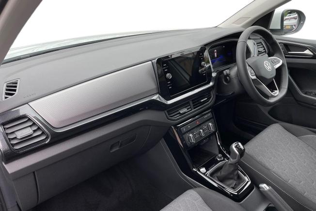 VOLKSWAGEN T-Cross Photo 2