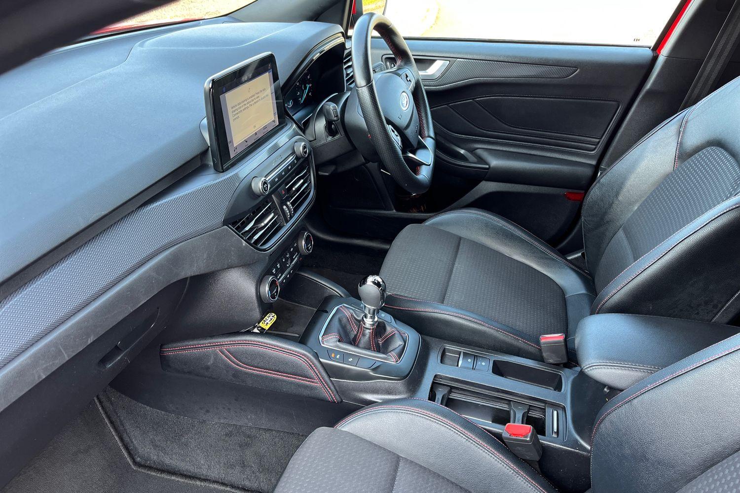 Ford FOCUS Photo 17
