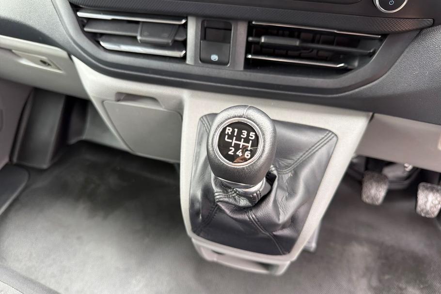 Used Ford TRANSIT CUSTOM YM74XNX 33