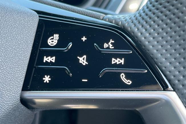 AUDI Q4 E-Tron Photo 17
