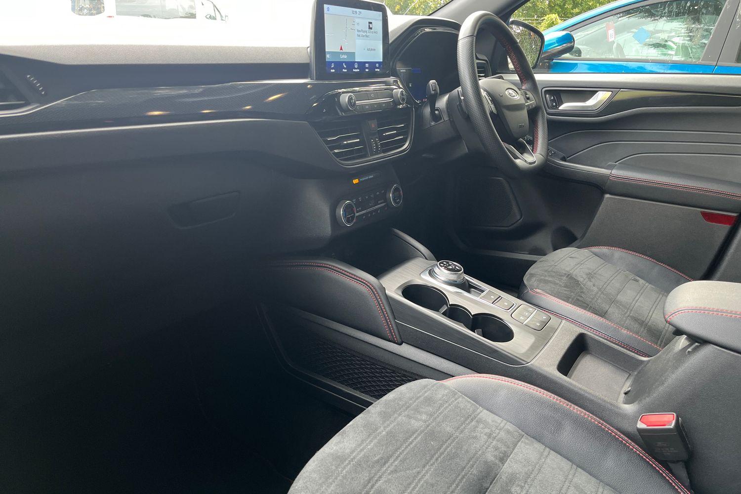 Ford KUGA Photo 17