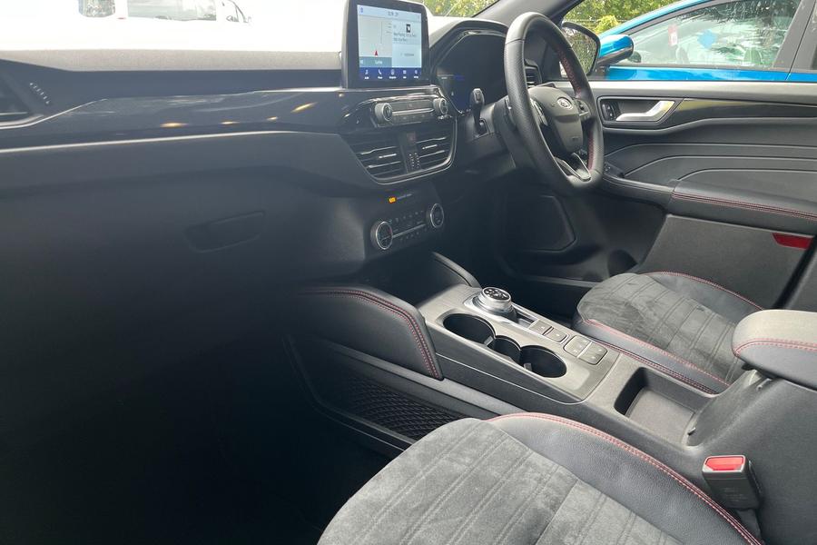 Ford KUGA Photo autoimg-b05fad59b2f6bc02e61a339df842a4e4e591cee5.jpg