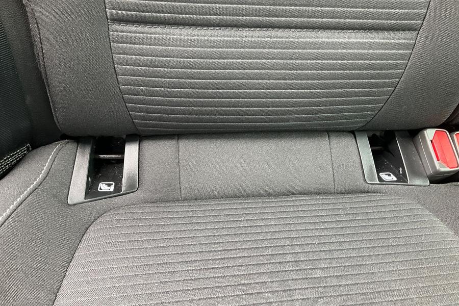 Ford Focus Photo autoimg-b06225484ab15adaaa5ecc54f617a1a2b2d99f23.jpg