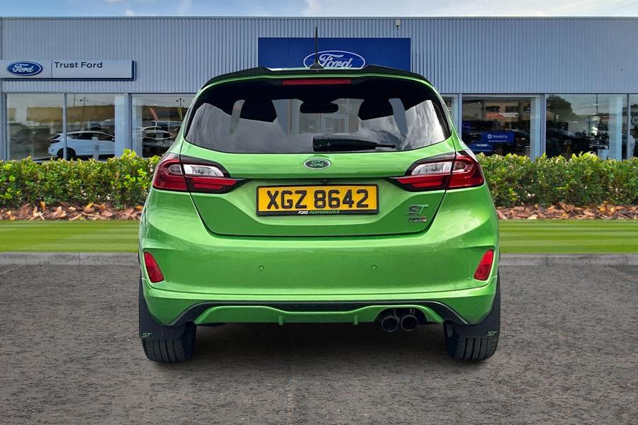 Ford Fiesta Photo autoimg-b066353ad9a2f313beabf1f4bb3cb122299bb18f.jpg