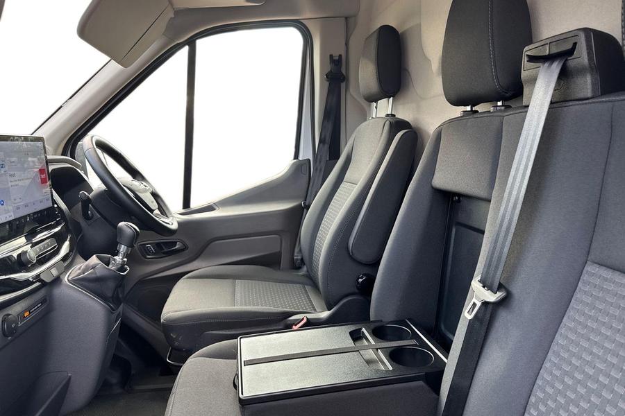 Ford TRANSIT Photo autoimg-b0675b5f9bd92c46cdd7e1dd43ab3a48c034b77f.jpg