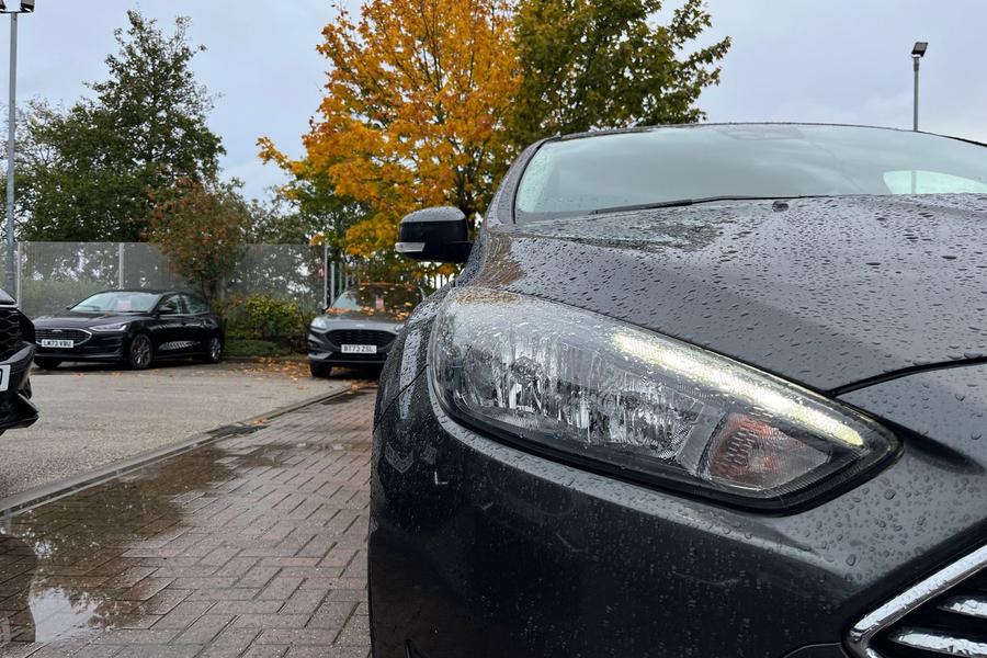 Ford Focus Photo autoimg-b069d1738c3ec47ff513c6fd483266b04bb25ce1.jpg