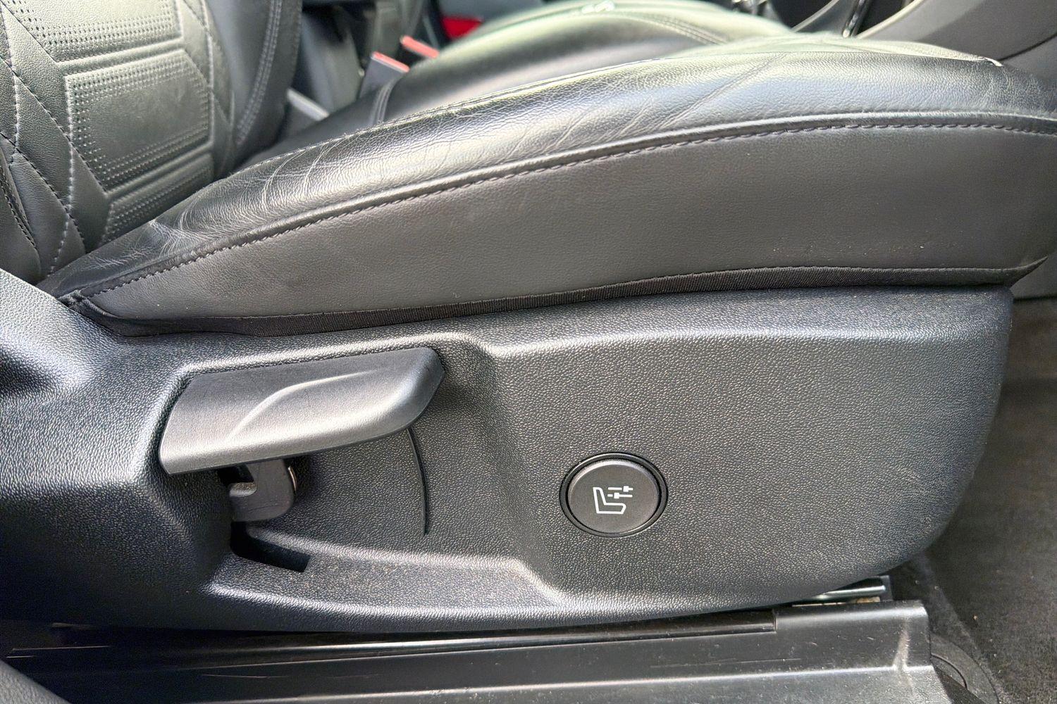 Ford PUMA Photo 27