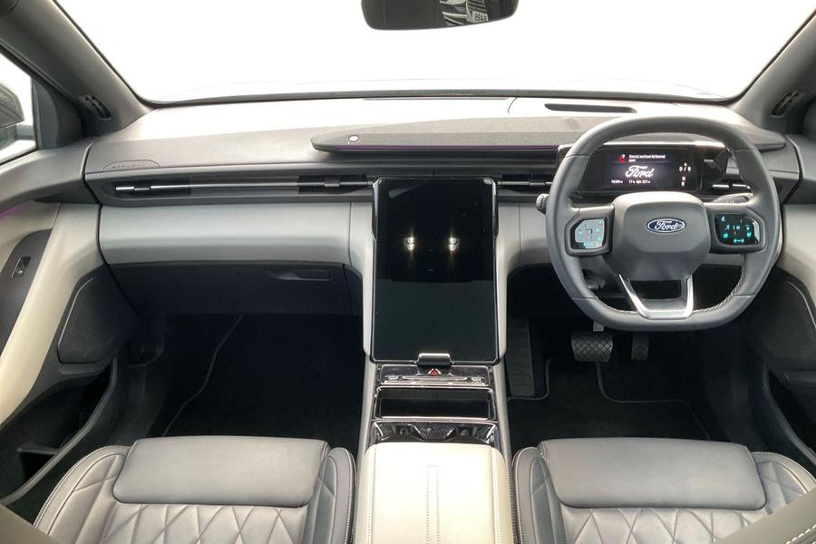 Ford Explorer Photo autoimg-b06bbf4197ebfc3e11e787b46ba22051f3f92e56.jpg