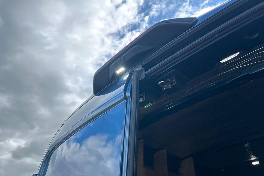 Used Ford TRANSIT OV71WJG 30
