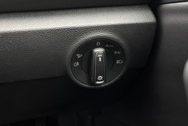 VOLKSWAGEN T-Roc Photo 26