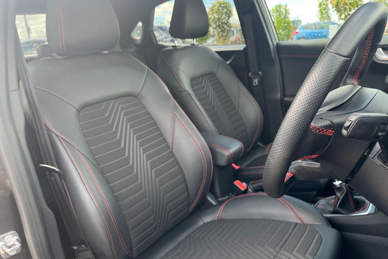 Ford PUMA Photo 16