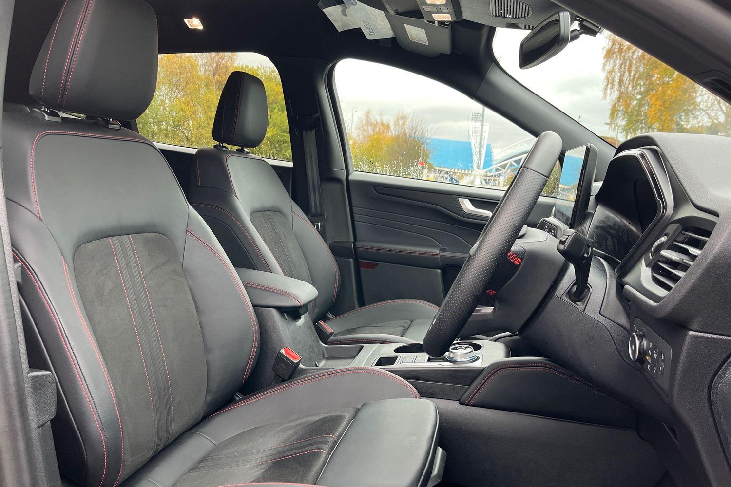 Ford KUGA Photo 16