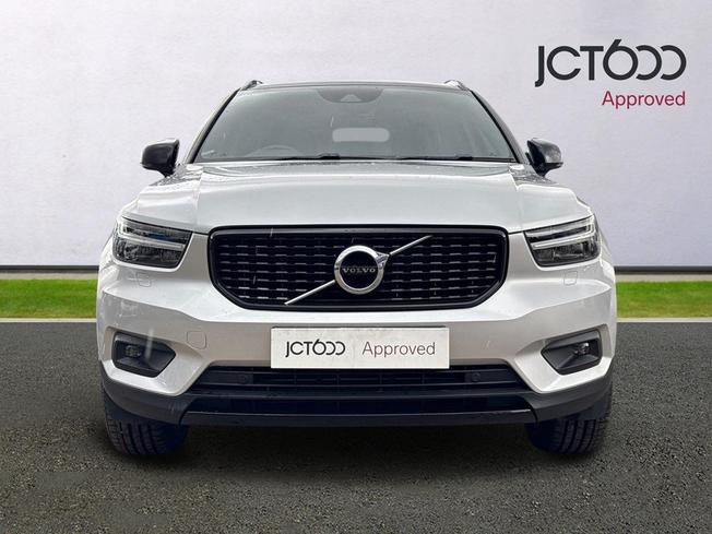 VOLVO XC40 Photo 8