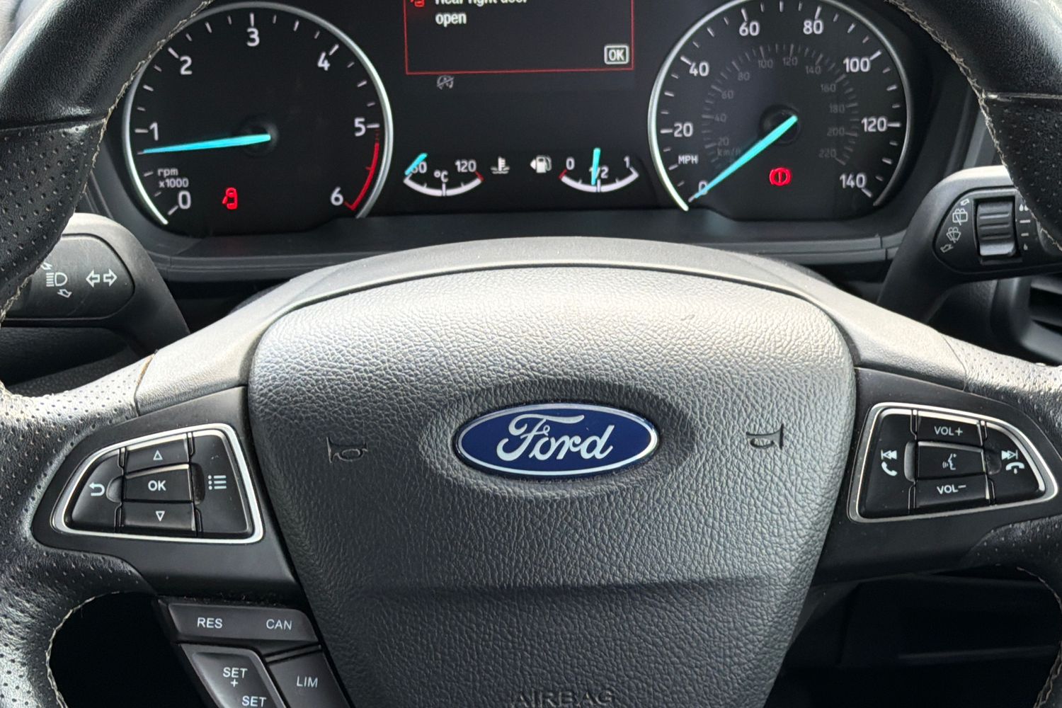 Ford ECOSPORT Photo 11