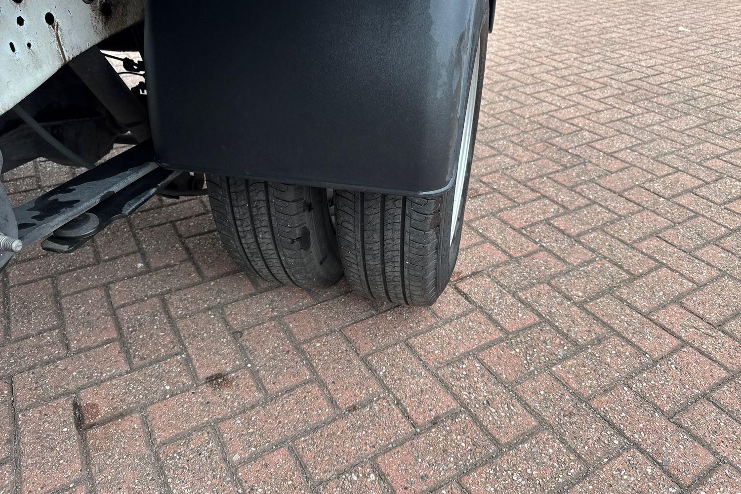Ford TRANSIT Photo 18