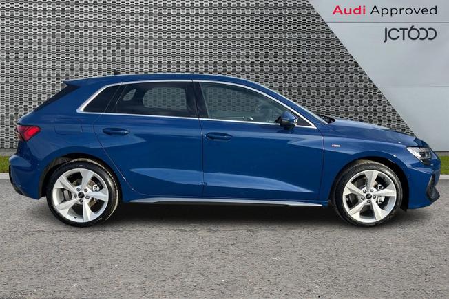 AUDI A3 Photo 4