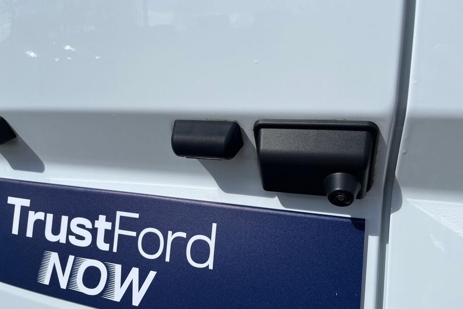 Used Ford E-Transit Custom HT74EVP 9
