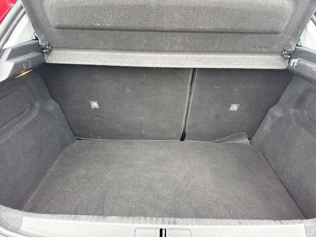 VAUXHALL Corsa Photo 12