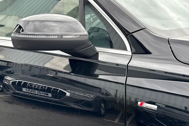 AUDI Q7 Photo 20